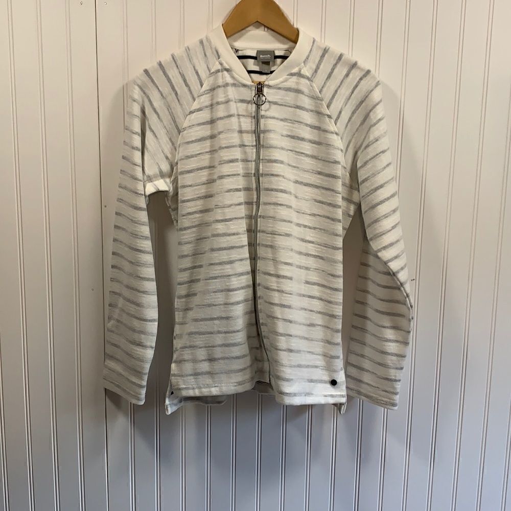 Bench zip up jacket